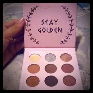 Golden Goddess pressed pigment pallete